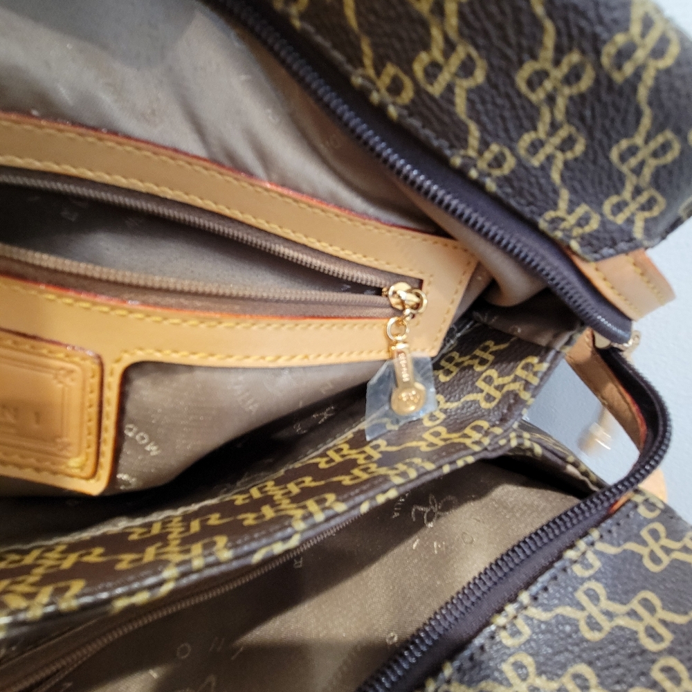 Rioni handbag Chelsea Shoulder Organizer excellent used condition leather purse - Picture 9 of 14